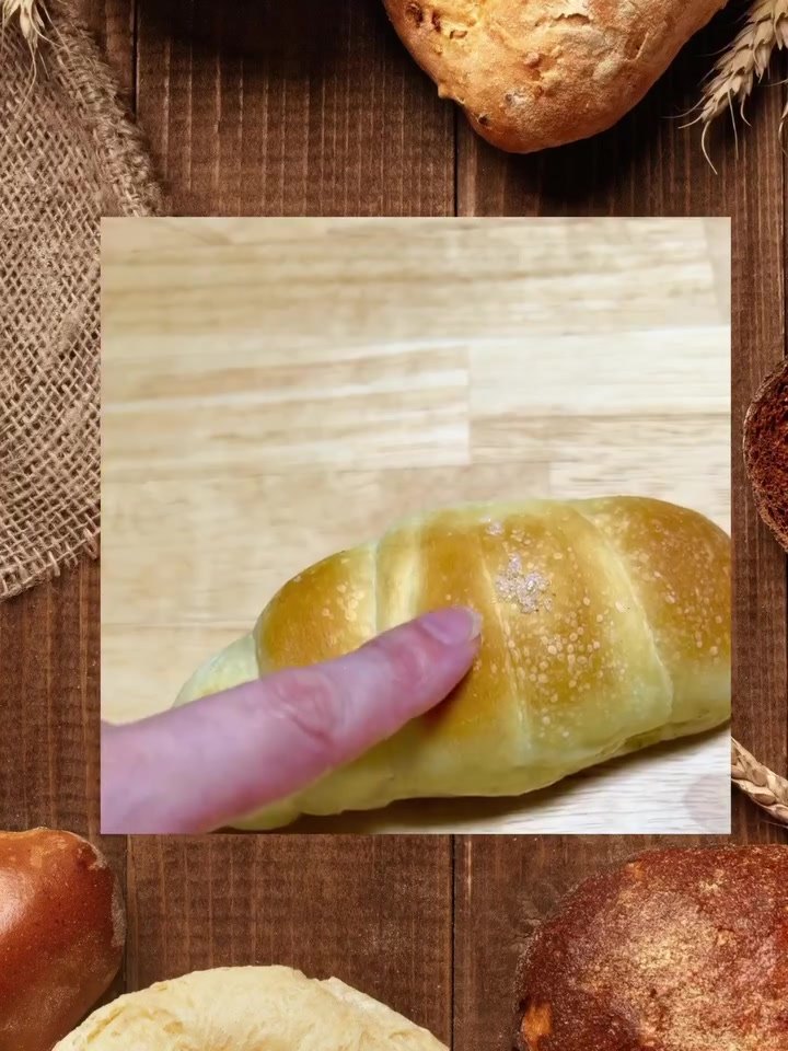 パンテス 手のひらサイズの小さなロールパン